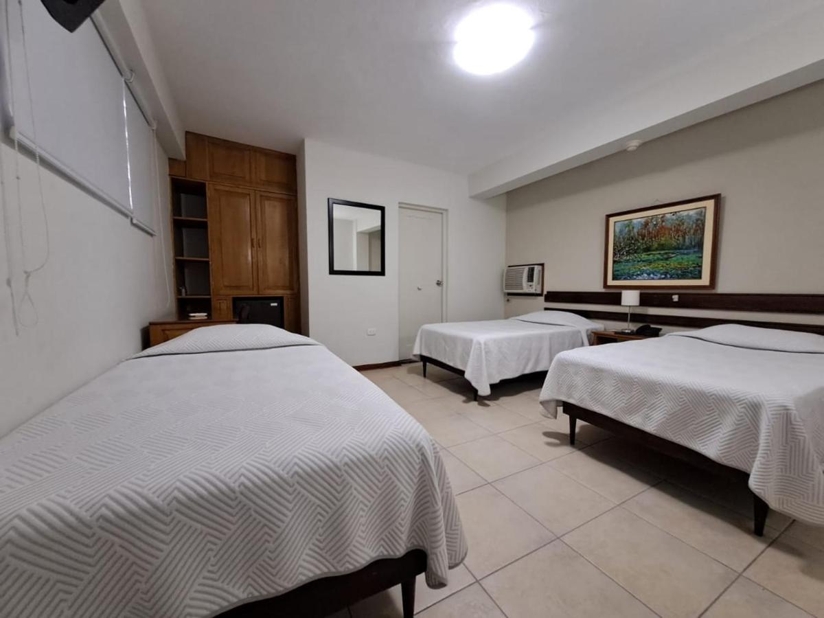 Hotel Acosta อีกีโตส ภายนอก รูปภาพ